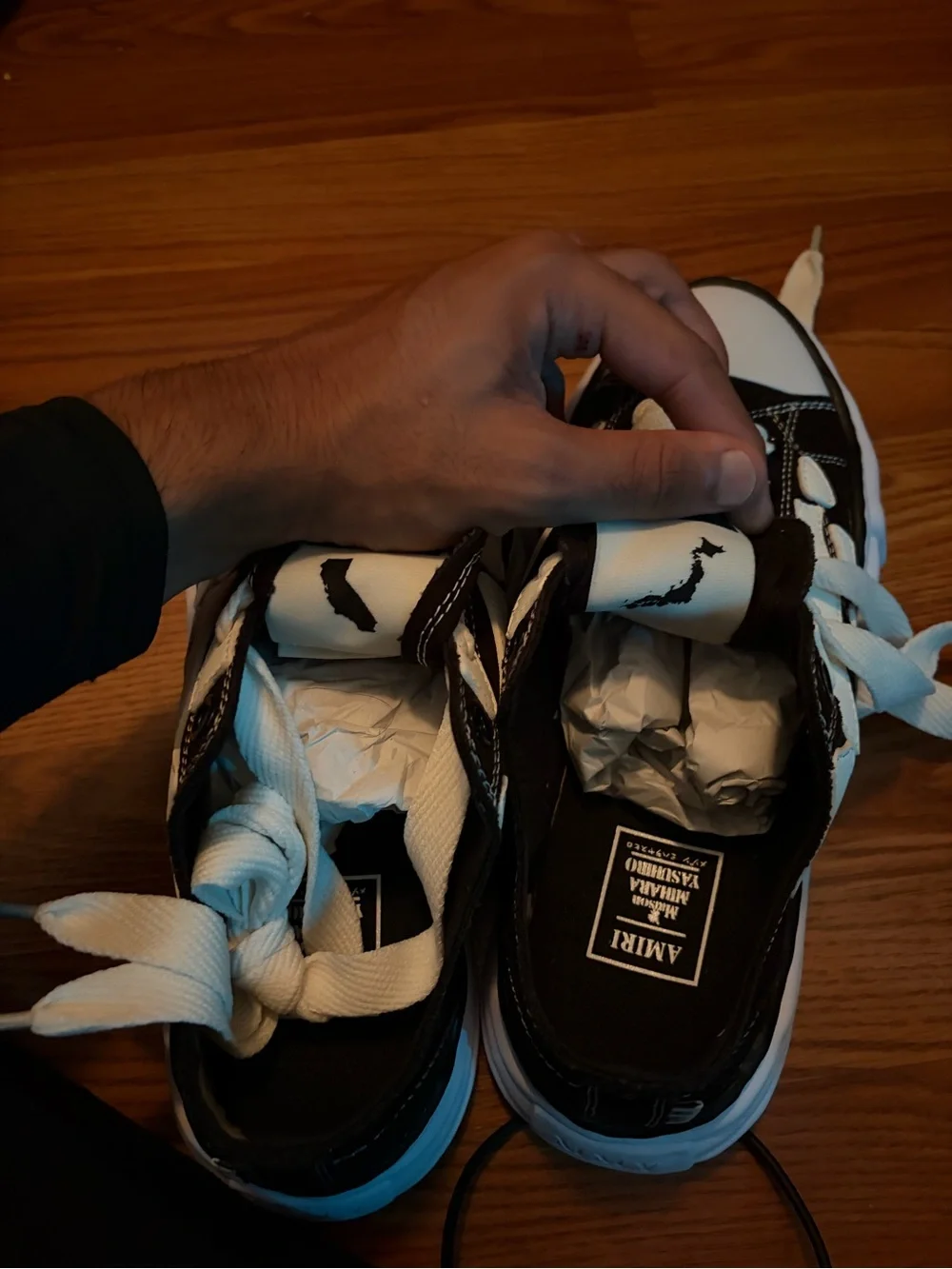 Madison mihara amiri sneakers